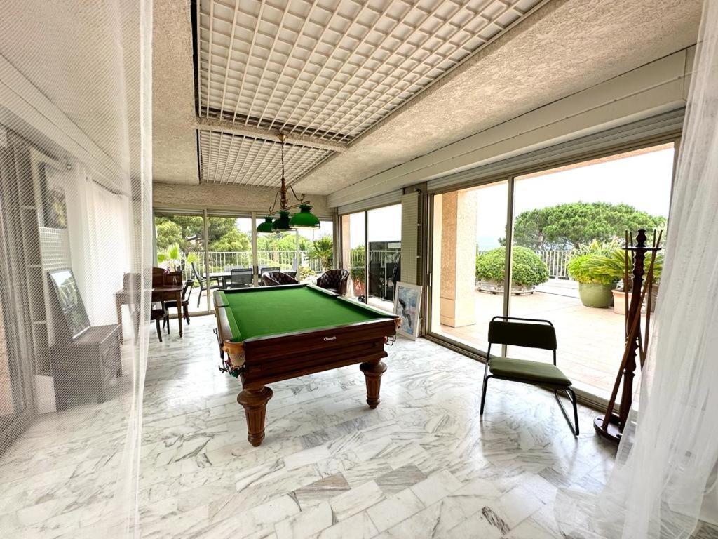 Apartamento Panoramic Sea View Penthouse With Jacuzzi And 450 Sqm Terrace Antibes Exterior foto